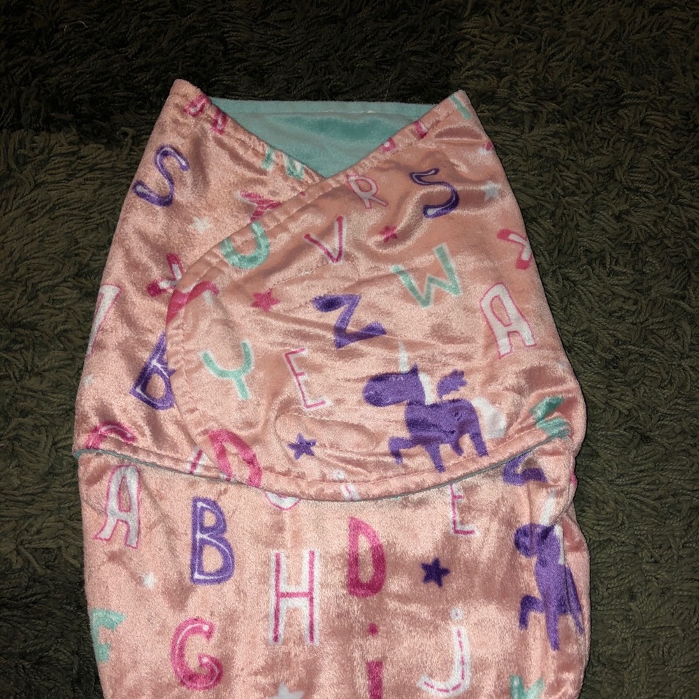 Baby swaddle